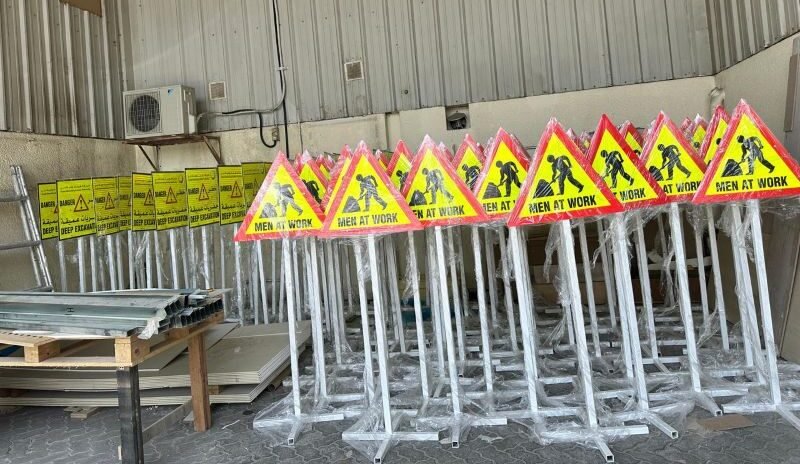 High-Visibility Structural Road Signage Design and Installation