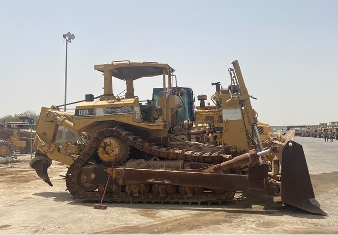 Heavy Earthmoving Equipment Rental Fleet (Caterpillar & Komatsu)