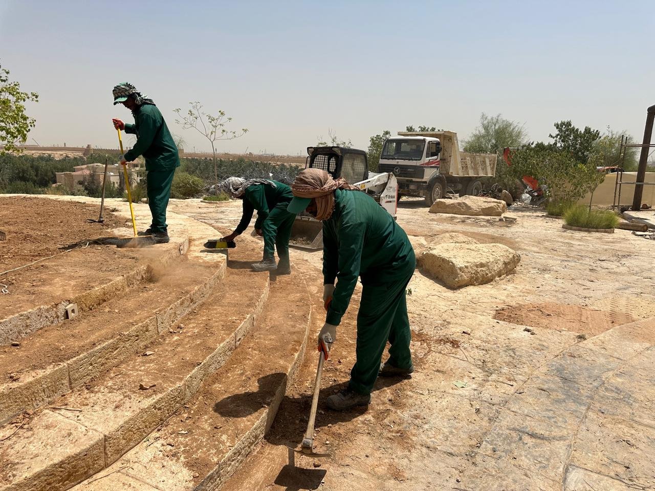 Premium Architectural Stone and Rock Laying Decoration