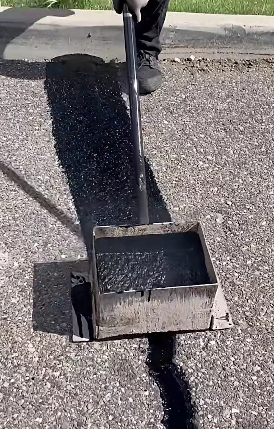 Asphalt Crack Repair Company | Competitive Quotes, Radical Solutions & Longer Lifespan